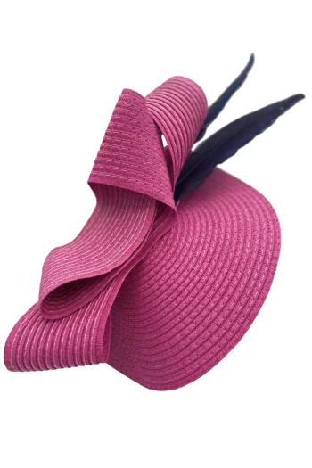 Tocado fucsia modelo Florida con plumas diseño unico