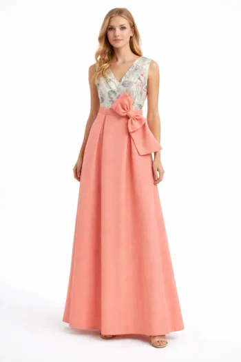 Vestido Largo Coral con Lazo Elegante y Estampado Floral Nataly Bodas
